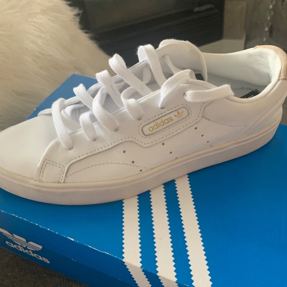 Adidas  in box - worn once - 7 - Picture 2 of 4